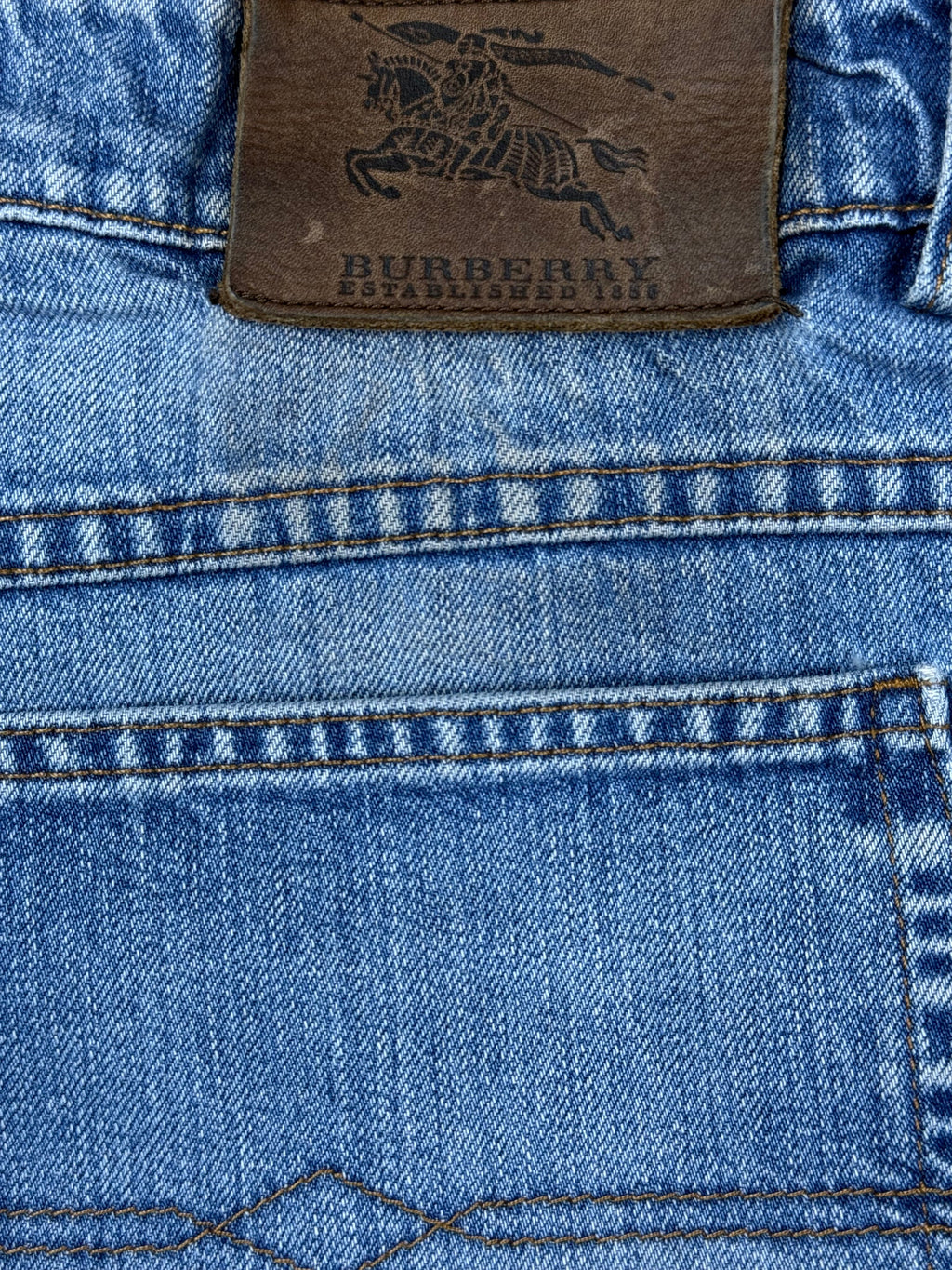 vintage Burberry jeans {XL}