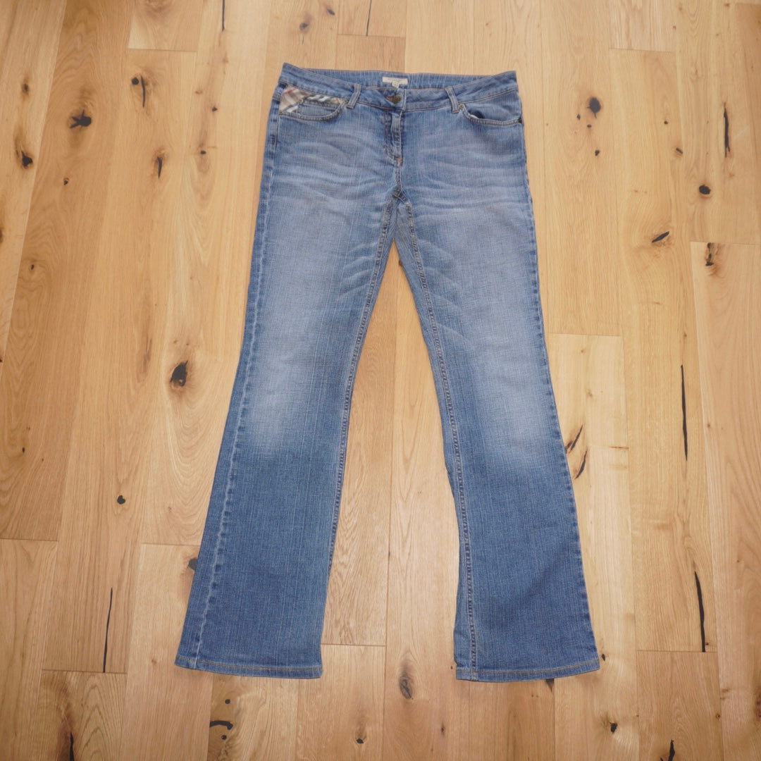 Burberry Bootcut Jeans (M)