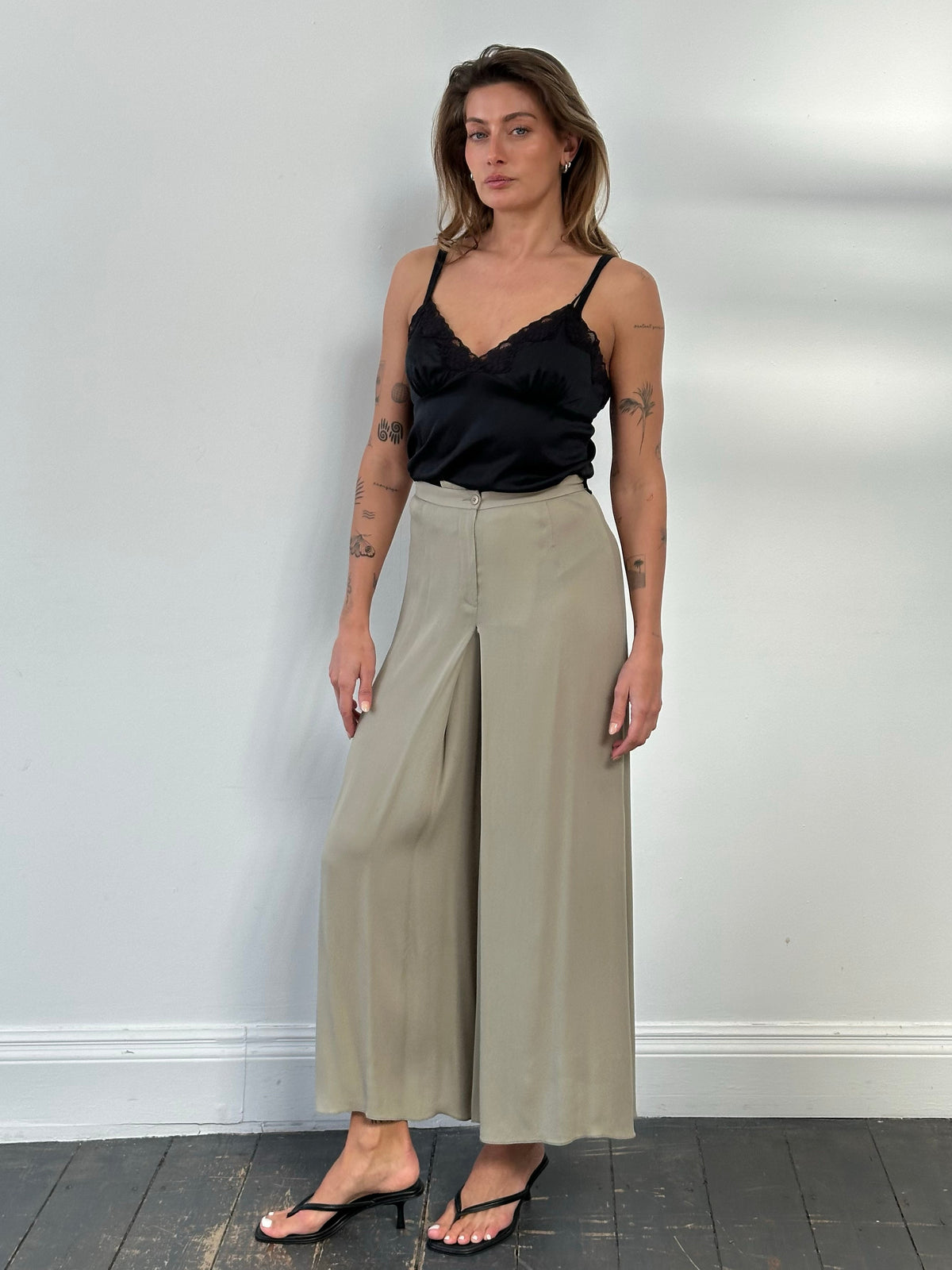 Armani Collezioni 2000s Silk Wide Leg Pleated Trousers - W26